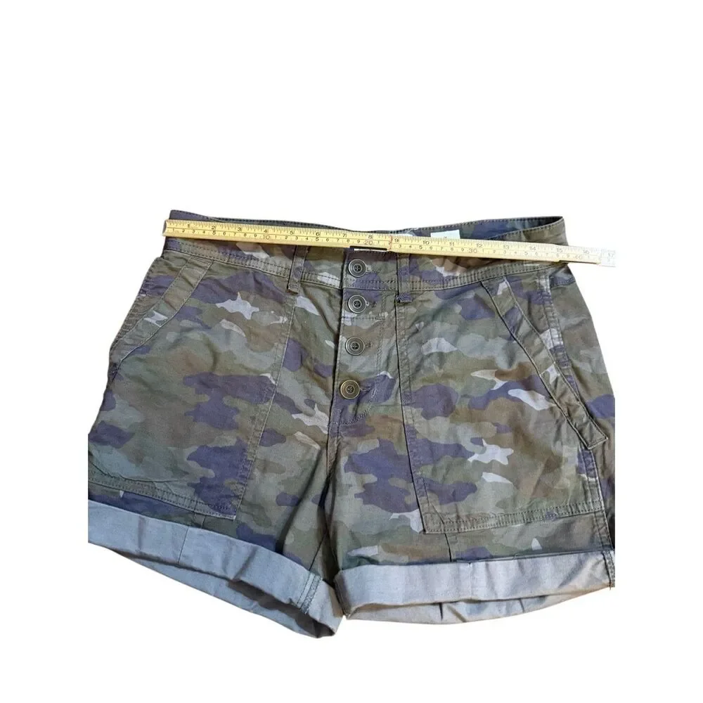 Anthropologie Wanderer Shorts Women’s Camo‎ Print Sz 28 Green